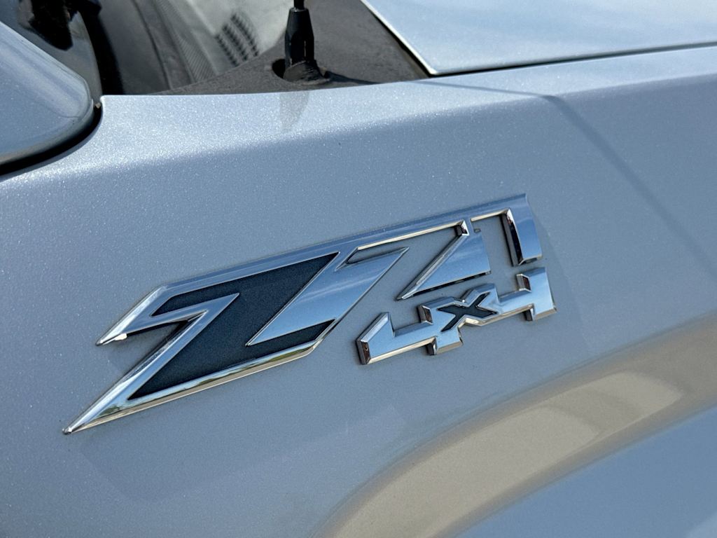Thumbnail: 2015 GMC Sierra 3500 - 24