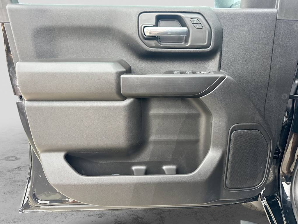 Thumbnail: 2023 GMC Sierra 2500 - 31