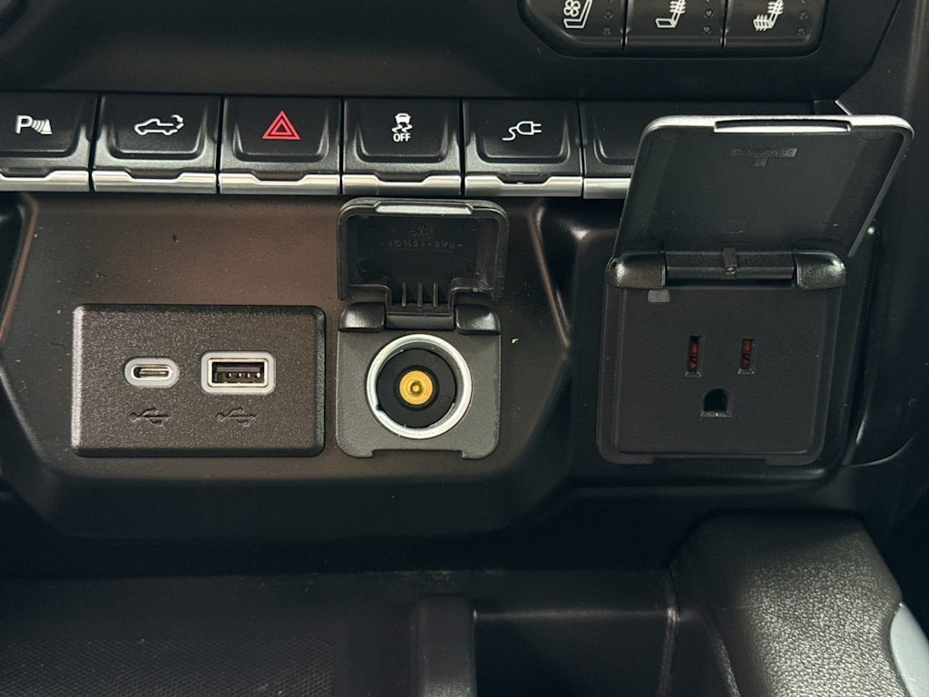 Thumbnail: 2023 GMC Sierra 2500 - 31