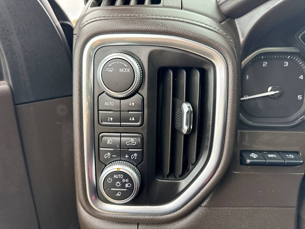 Thumbnail: 2020 GMC Sierra 2500 - 30