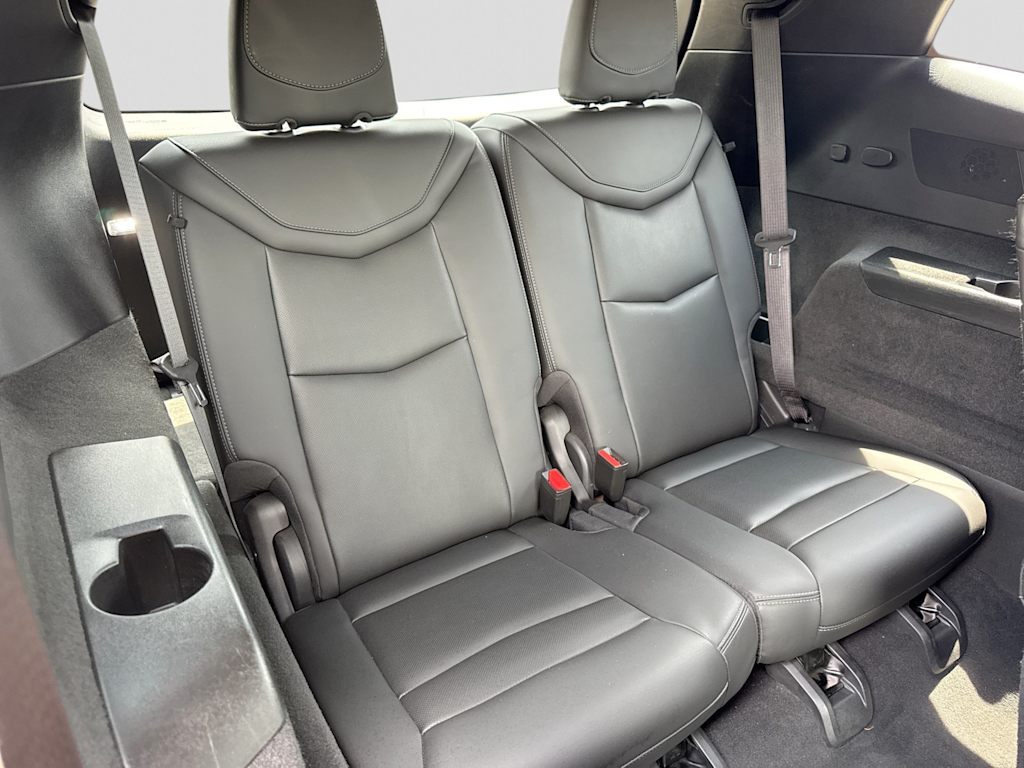 Thumbnail: 2024 Cadillac XT6 - 30