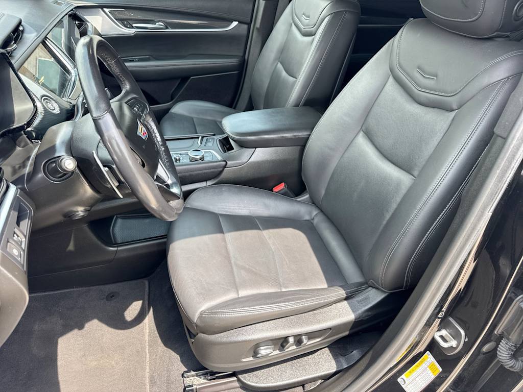 Thumbnail: 2024 Cadillac XT6 - 9