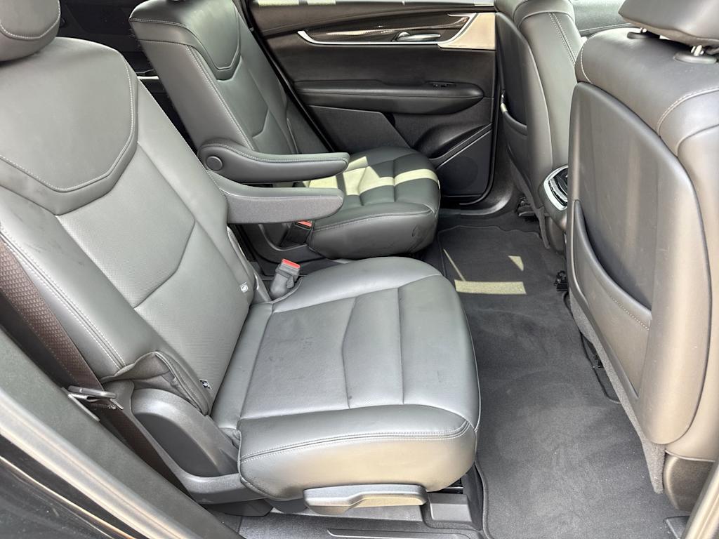 Thumbnail: 2024 Cadillac XT6 - 28