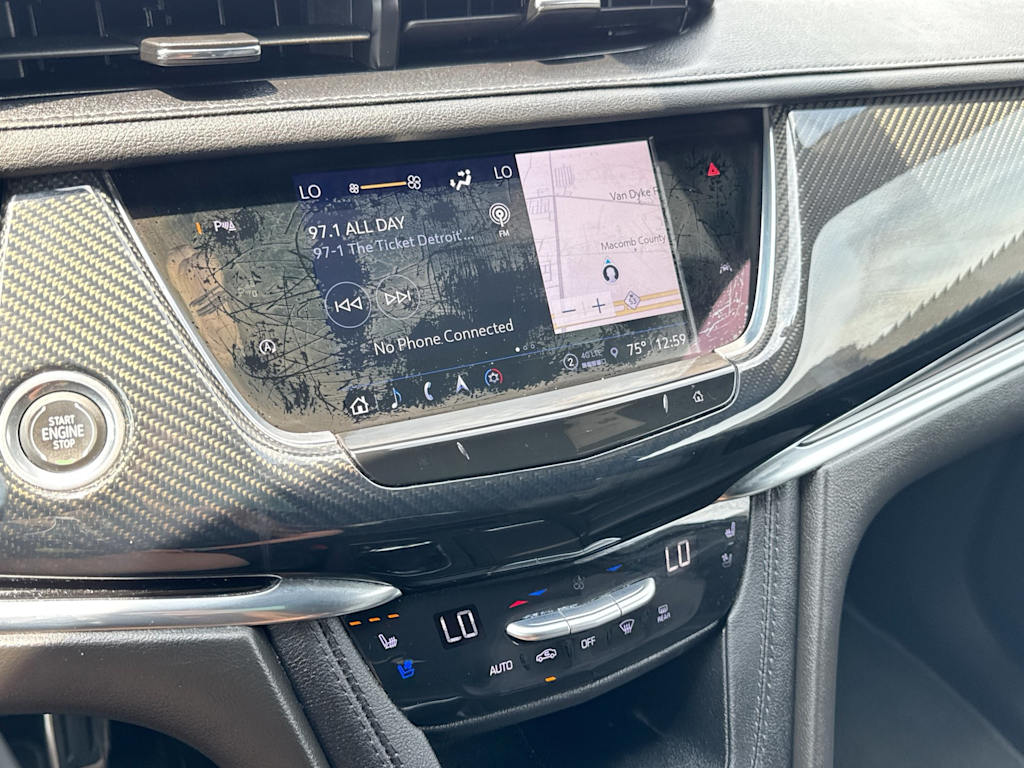 Thumbnail: 2024 Cadillac XT6 - 13
