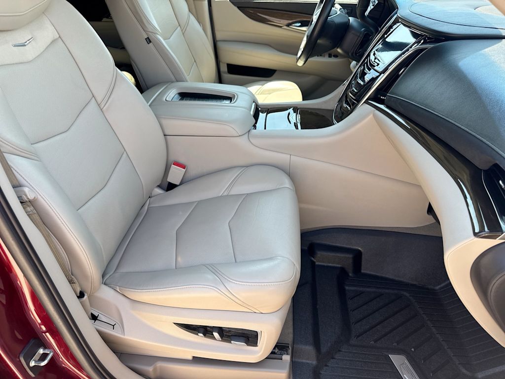 Thumbnail: 2019 Cadillac Escalade - 30
