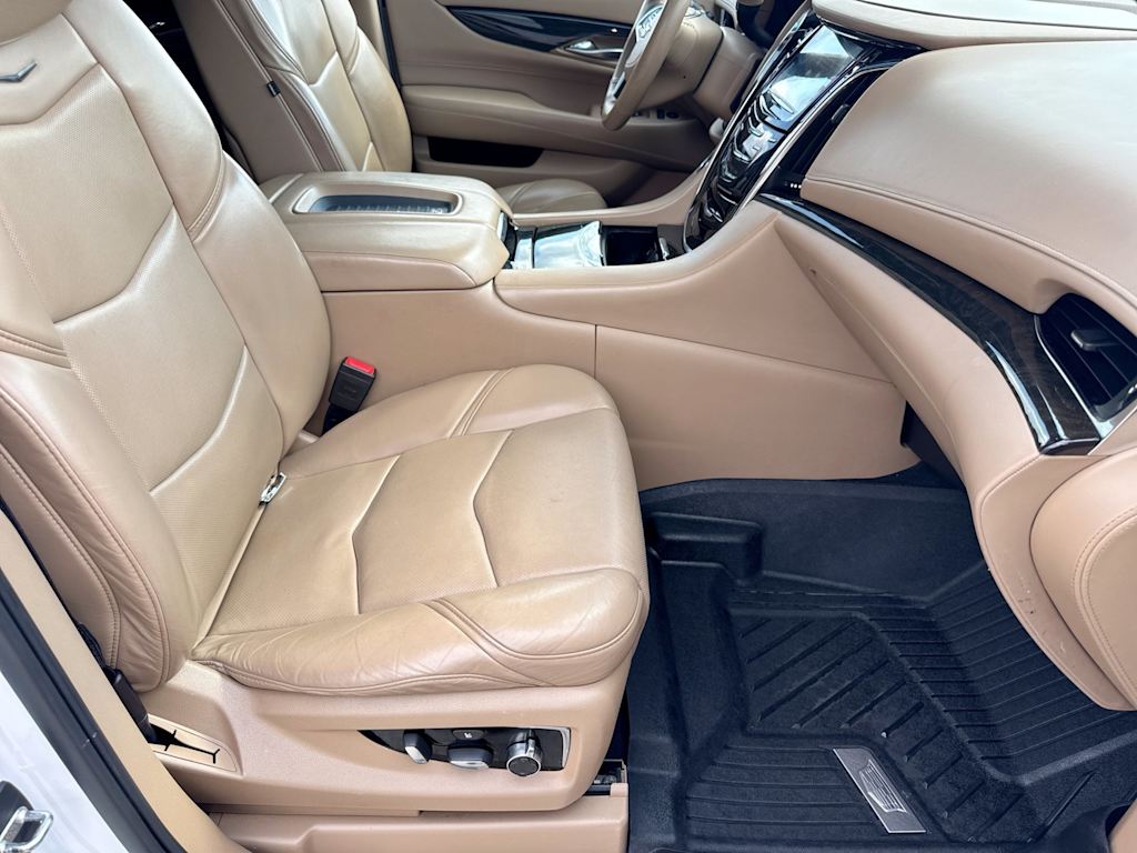 Thumbnail: 2018 Cadillac Escalade - 28