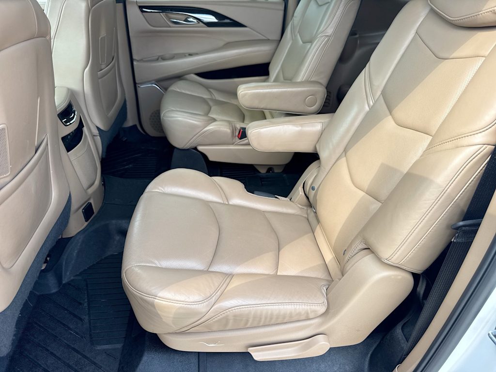 Thumbnail: 2018 Cadillac Escalade - 25