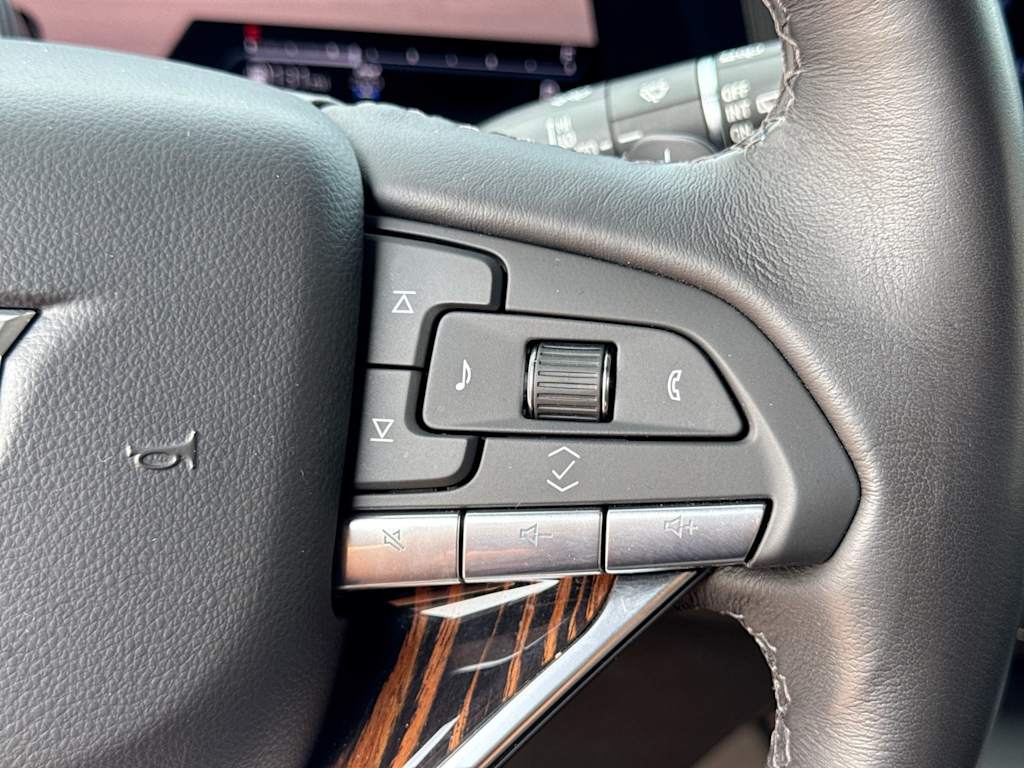 Thumbnail: 2022 Cadillac Escalade - 30