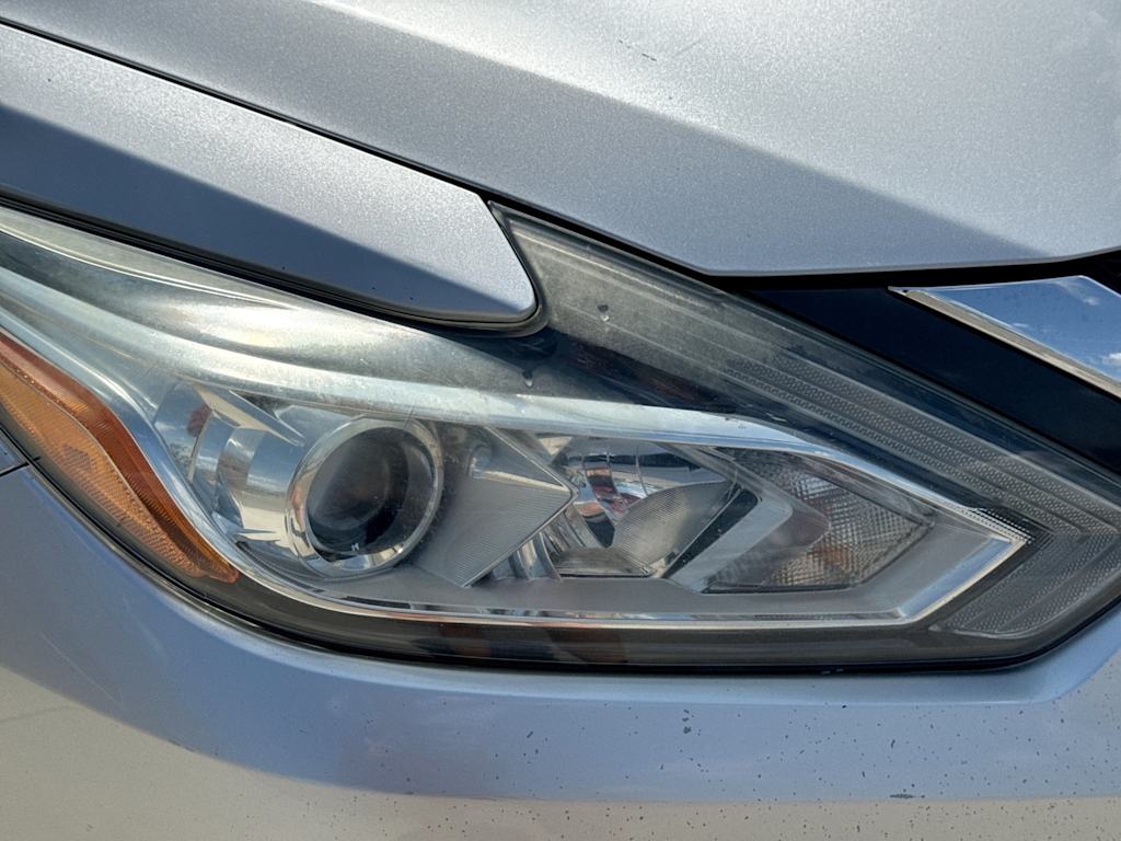 Thumbnail: 2016 Nissan Altima - 22