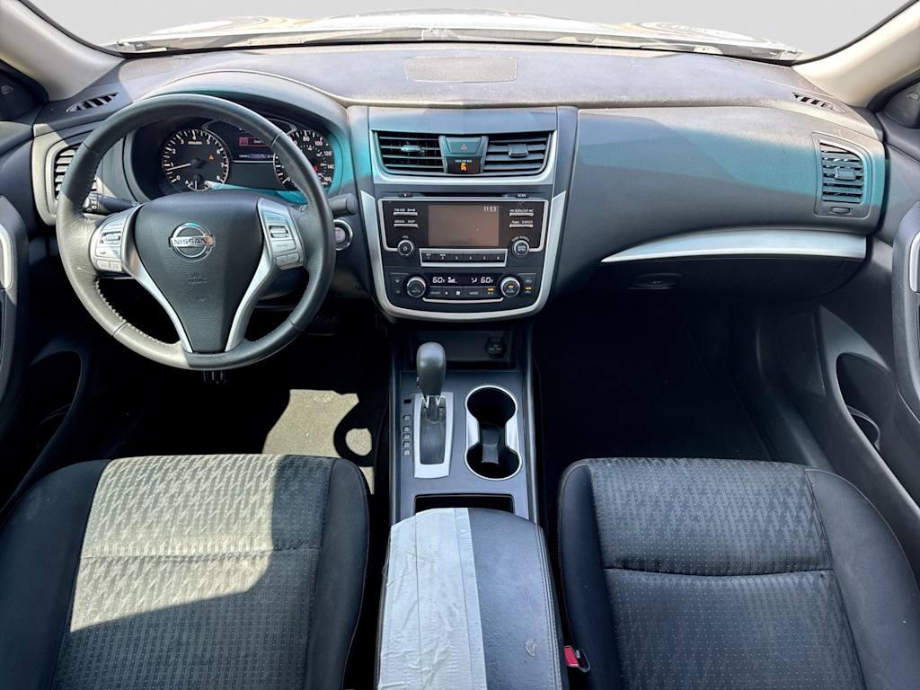 Thumbnail: 2016 Nissan Altima - 8