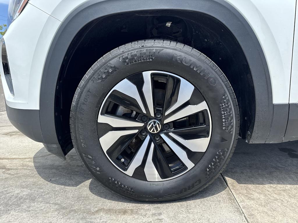 Thumbnail: 2024 Volkswagen Atlas - 8