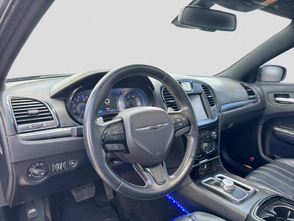 Thumbnail: 2016 Chrysler 300 - 2