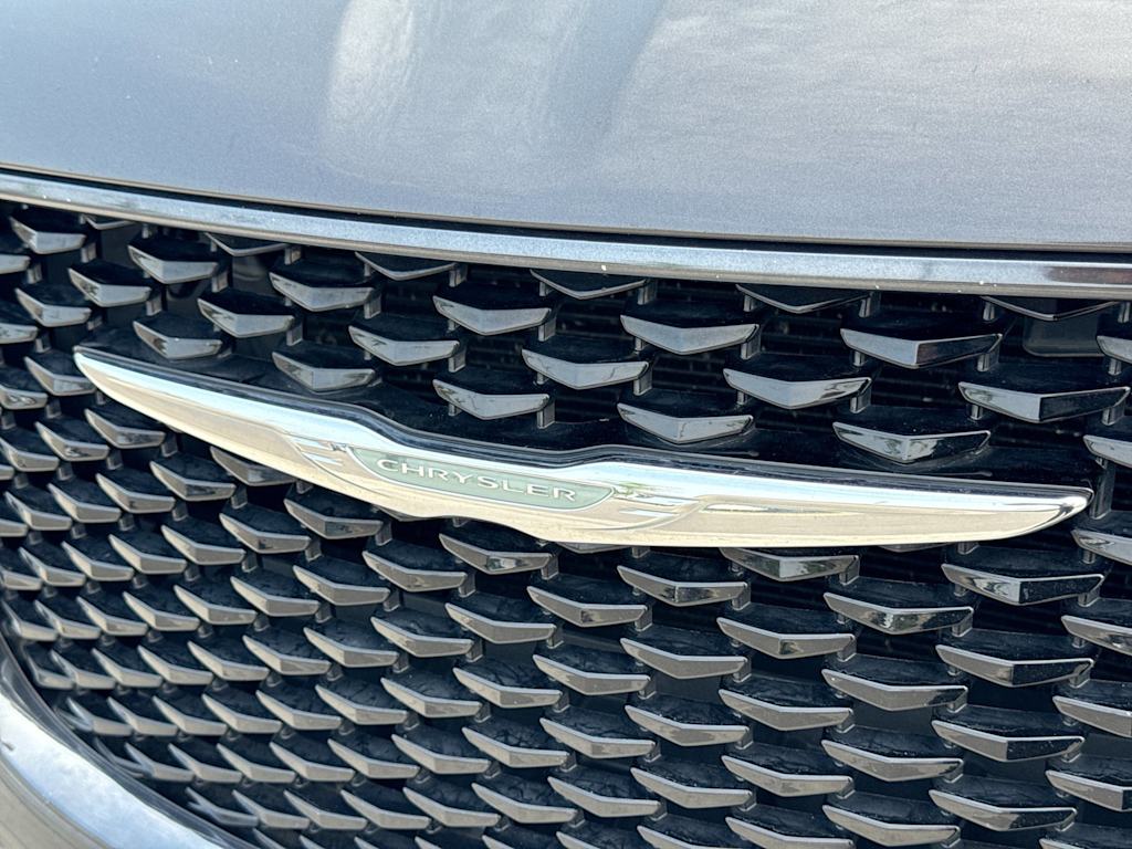 Thumbnail: 2017 Chrysler 300 - 6