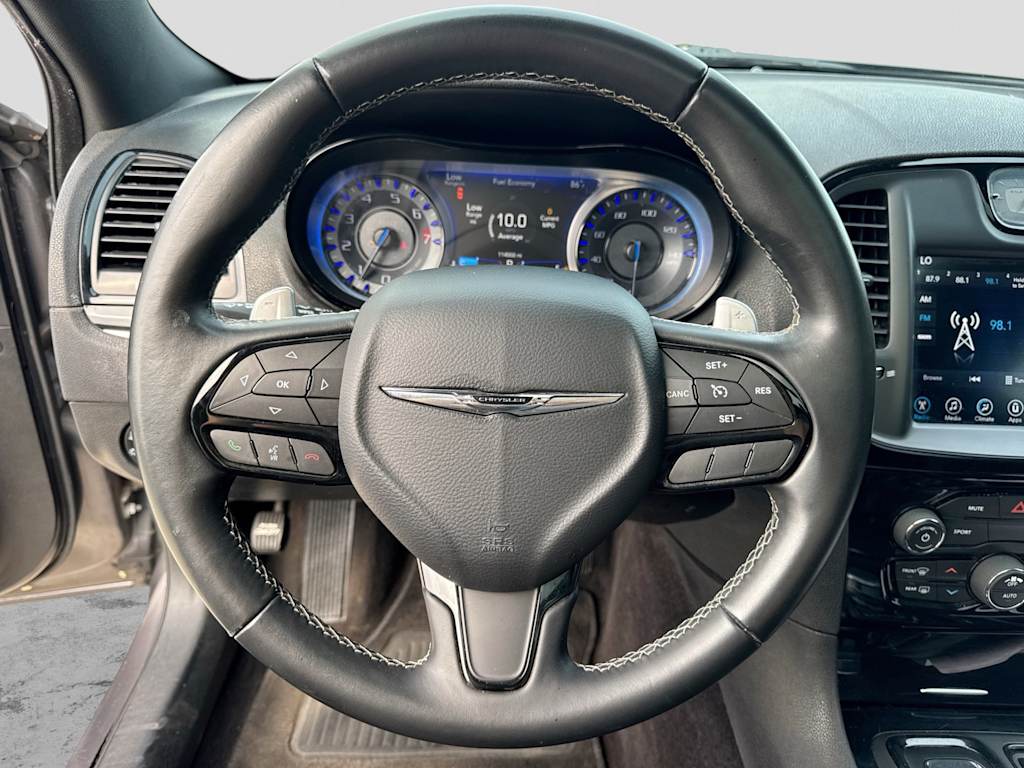 Thumbnail: 2017 Chrysler 300 - 12