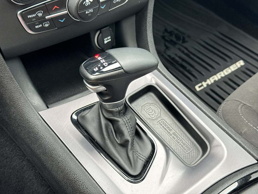 Thumbnail: 2019 Dodge Charger - 13