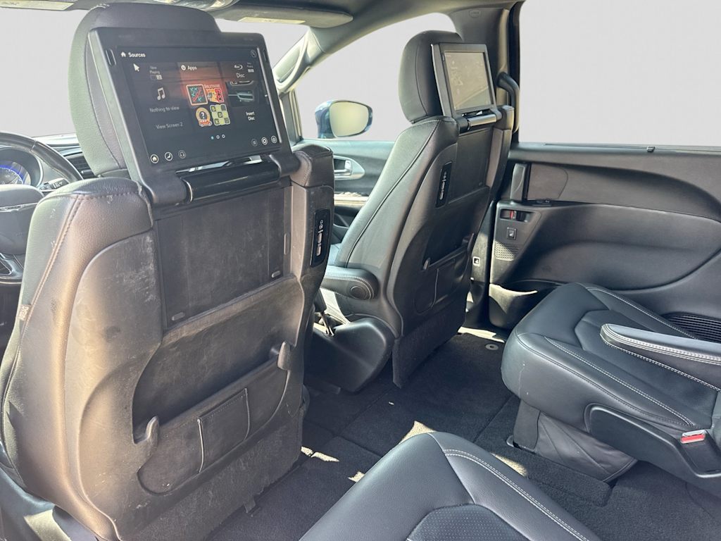 Thumbnail: 2018 Chrysler Pacifica - 12