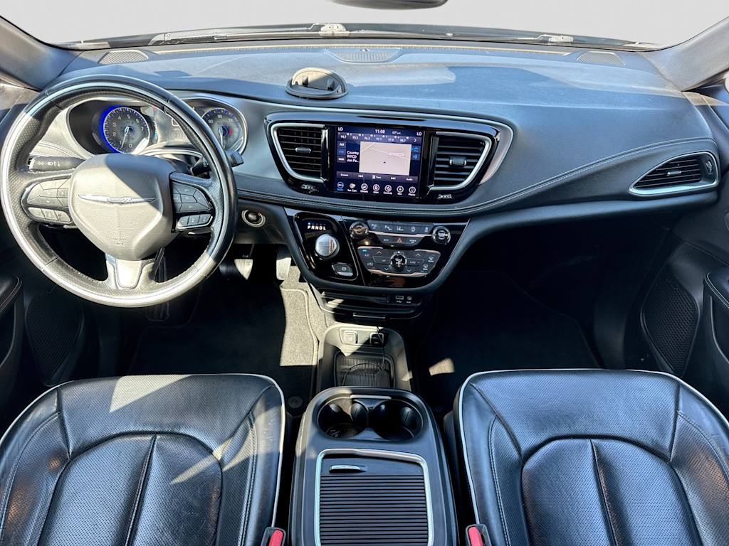 Thumbnail: 2019 Chrysler Pacifica - 9