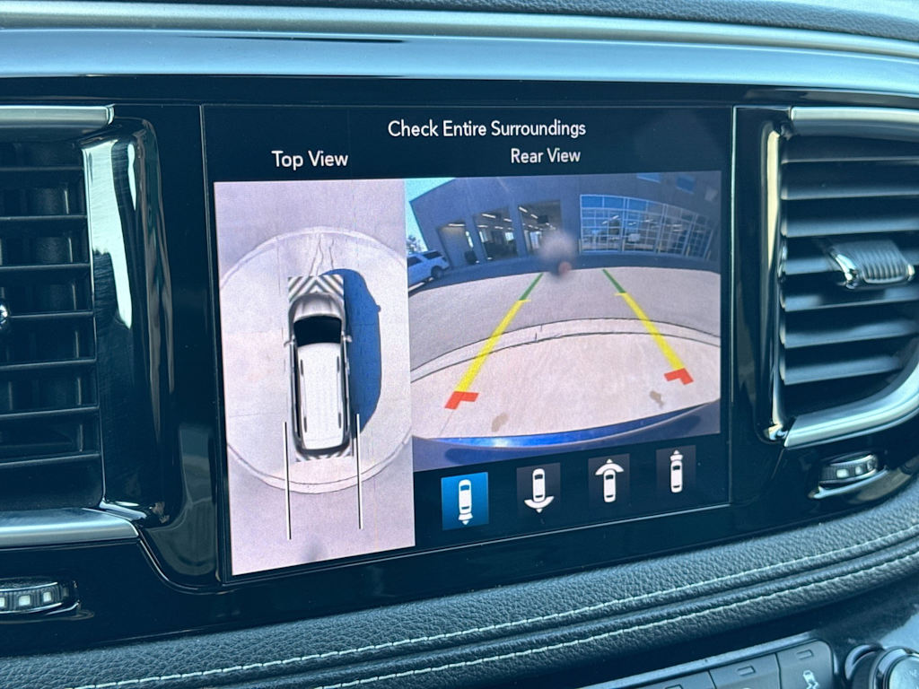 Thumbnail: 2019 Chrysler Pacifica - 35
