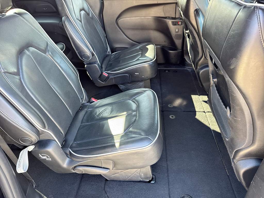 Thumbnail: 2019 Chrysler Pacifica - 11