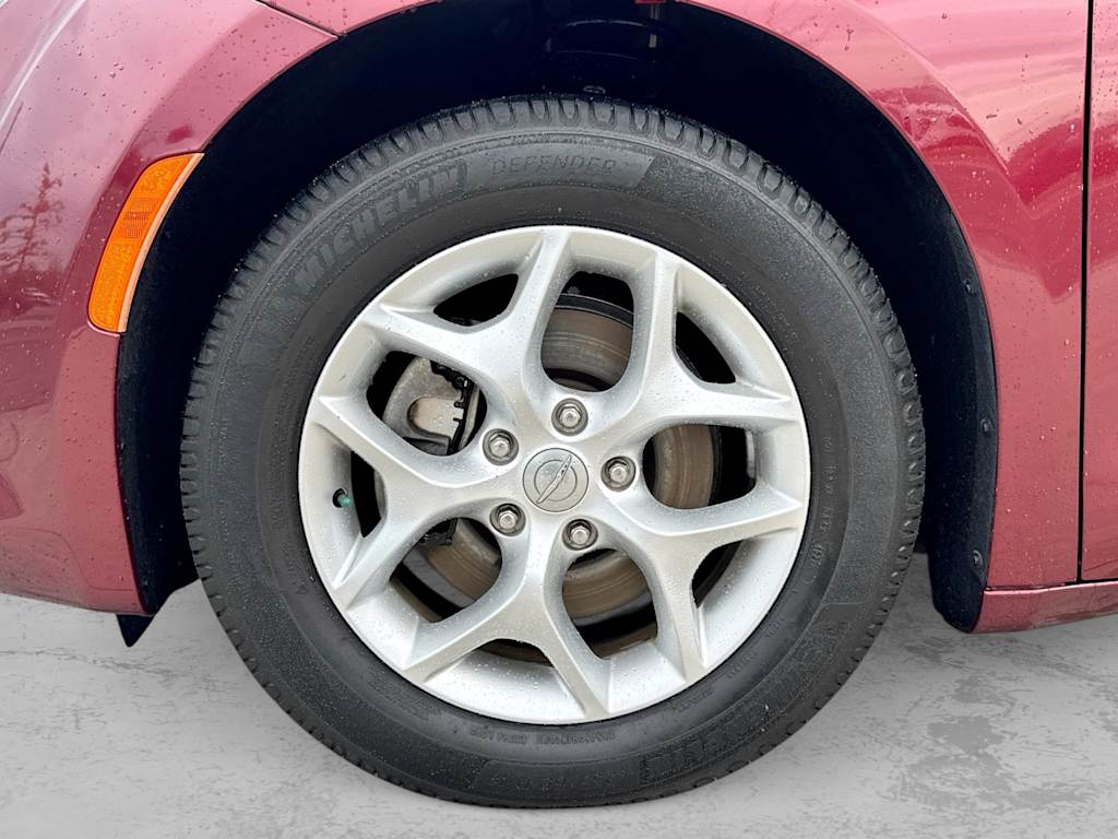 Thumbnail: 2020 Chrysler Pacifica - 8