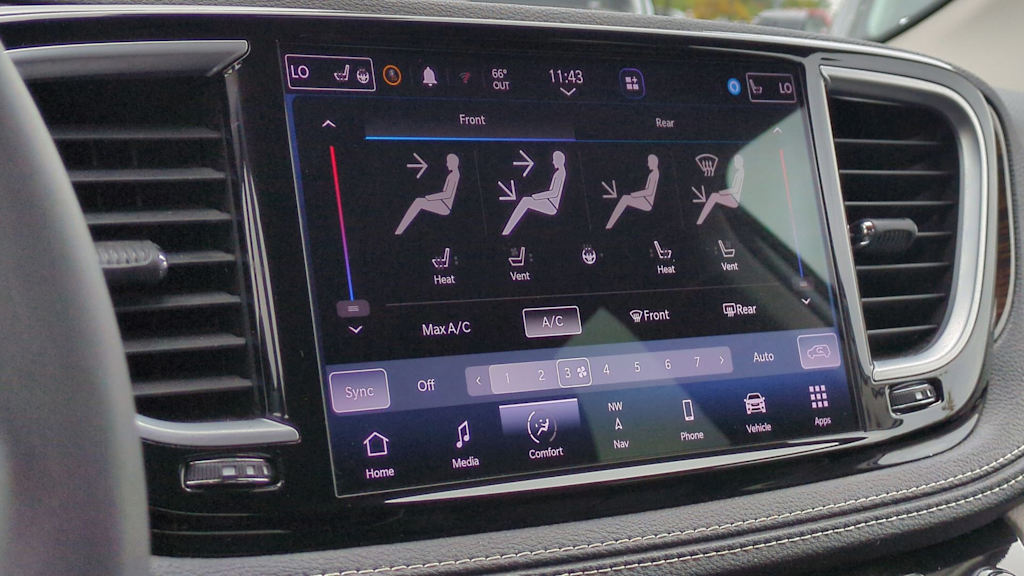 Thumbnail: 2023 Chrysler Pacifica - 33