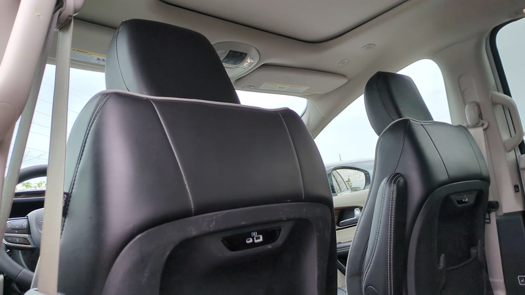 Thumbnail: 2023 Chrysler Pacifica - 23