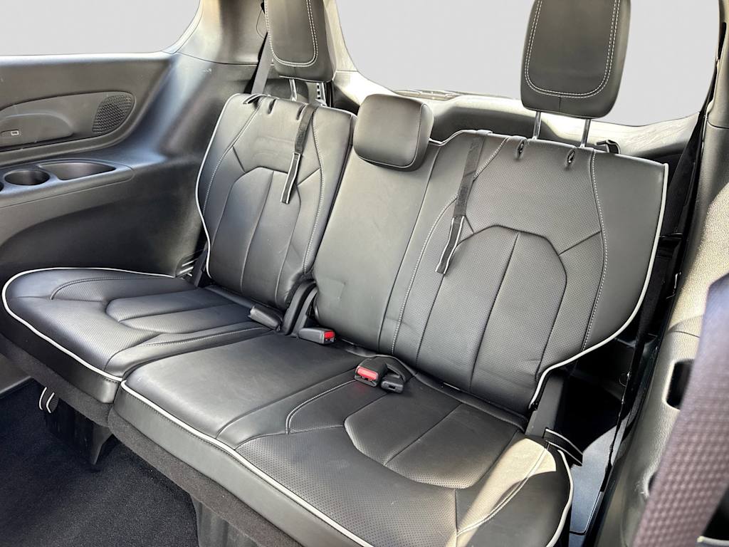 Thumbnail: 2026 Chrysler Pacifica - 28