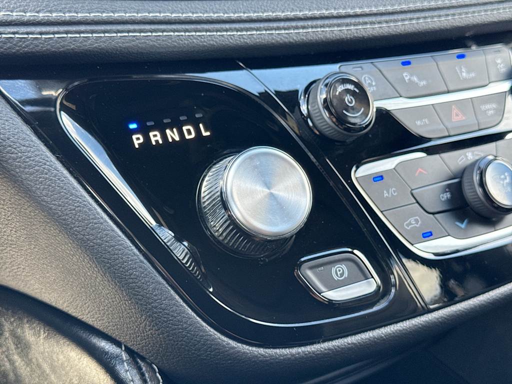 Thumbnail: 2026 Chrysler Pacifica - 38