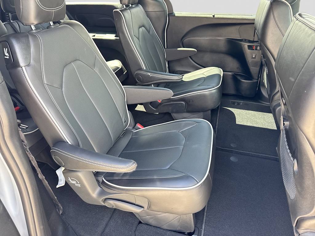Thumbnail: 2026 Chrysler Pacifica - 11