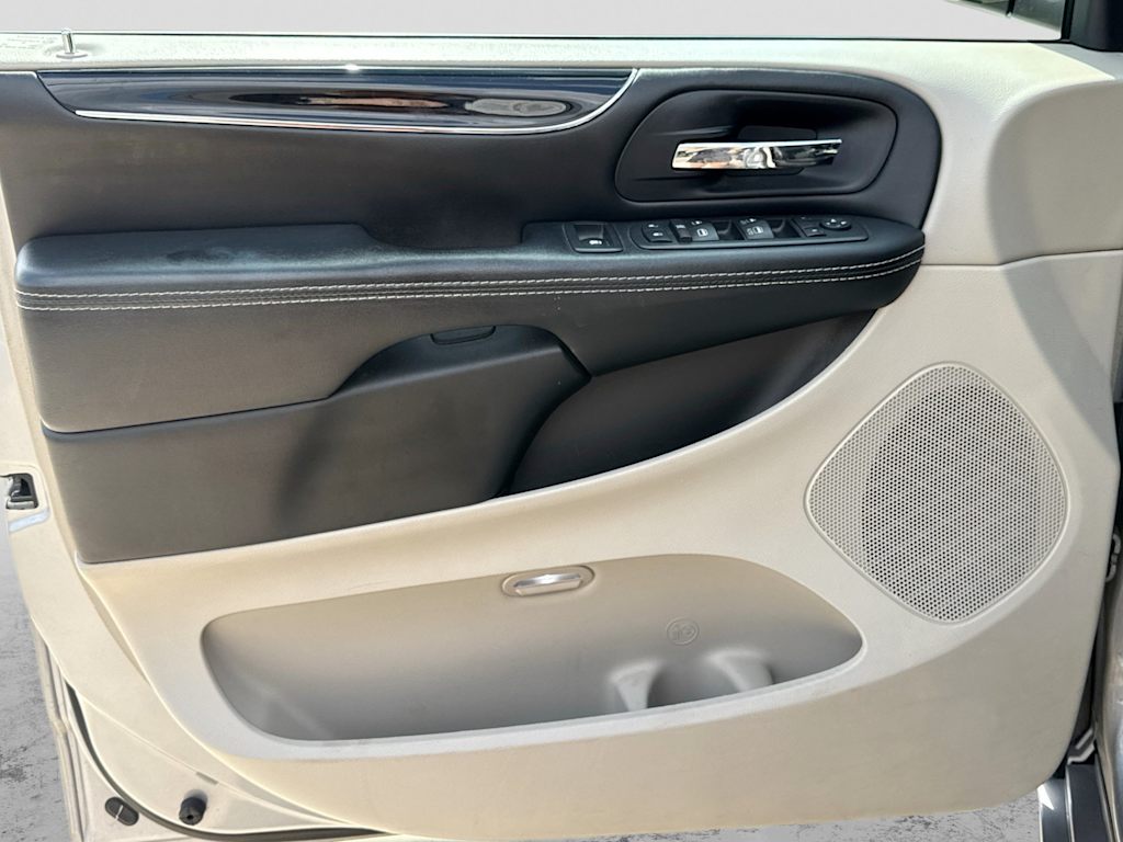 Thumbnail: 2019 Dodge Grand Caravan - 35