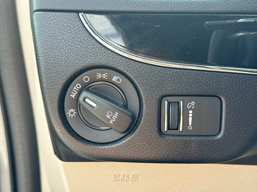 Thumbnail: 2019 Dodge Grand Caravan - 32