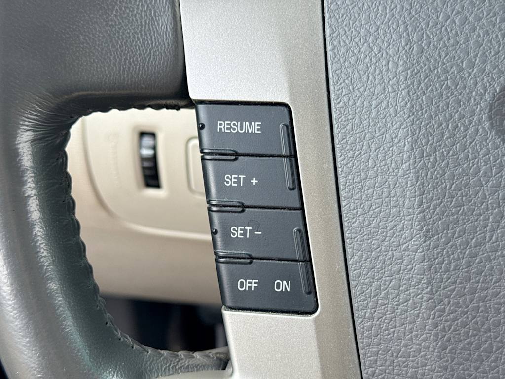 Thumbnail: 2010 Ford Flex - 17