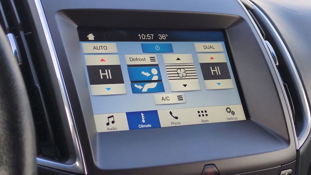 Thumbnail: 2018 Ford Edge - 31