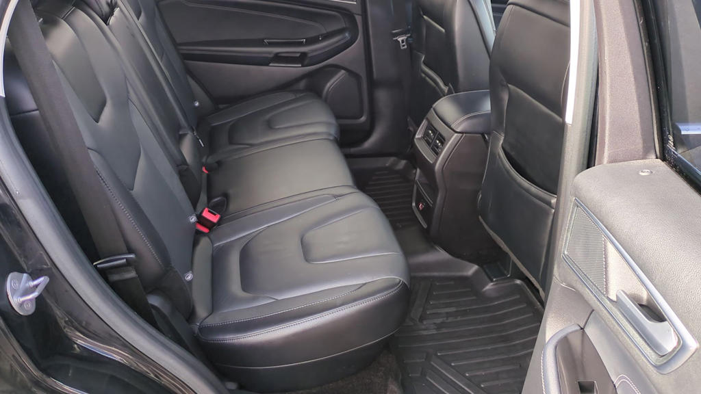 Thumbnail: 2018 Ford Edge - 24