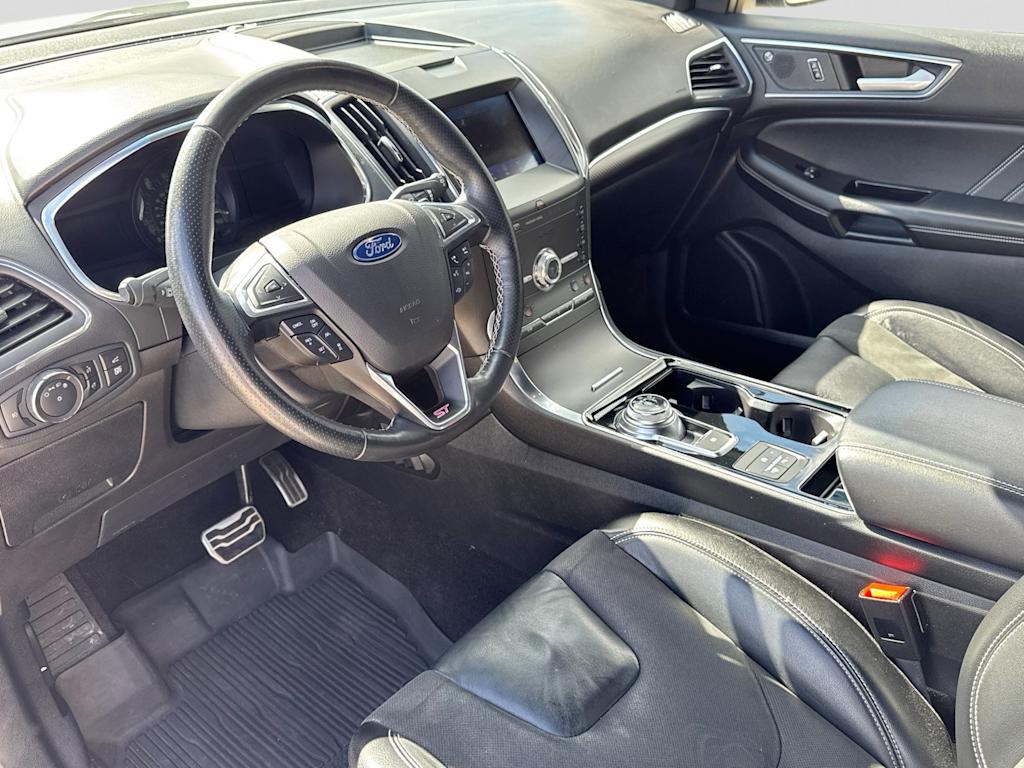 Thumbnail: 2020 Ford Edge - 2