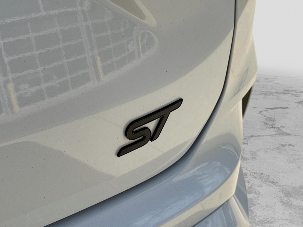 Thumbnail: 2020 Ford Edge - 24