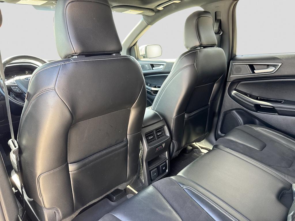 Thumbnail: 2020 Ford Edge - 12