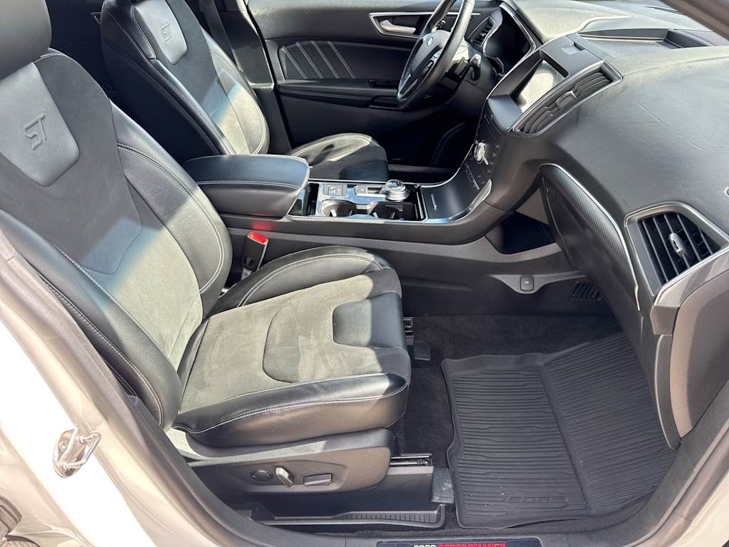 Thumbnail: 2020 Ford Edge - 11