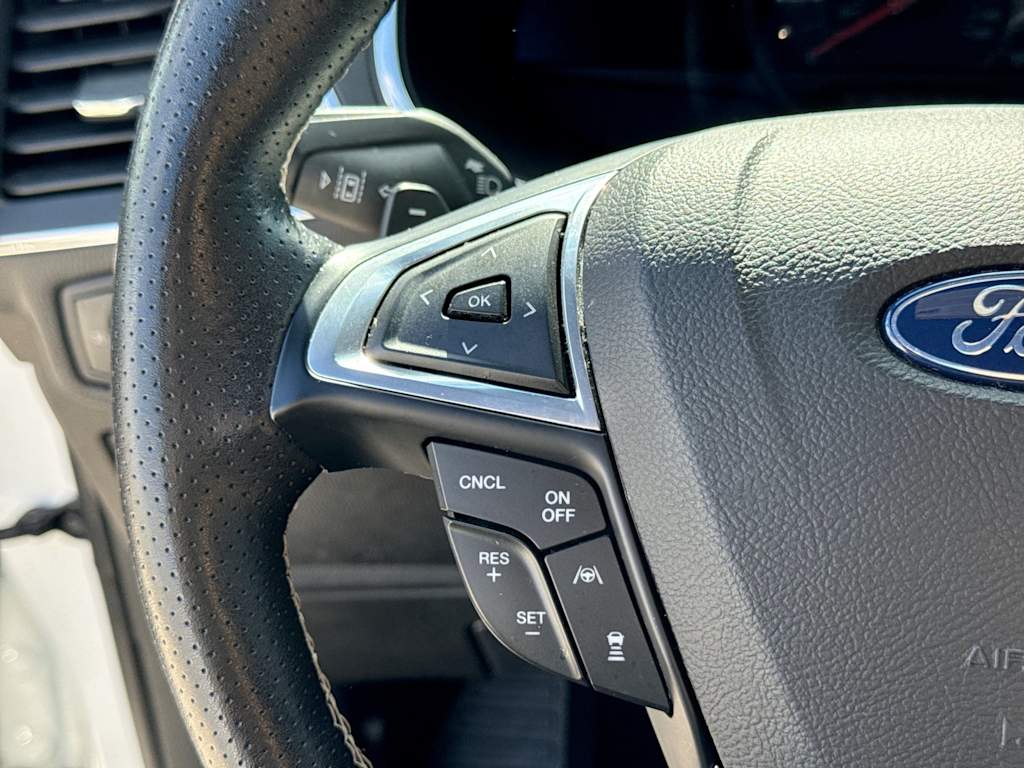 Thumbnail: 2020 Ford Edge - 29