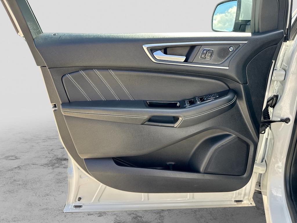 Thumbnail: 2020 Ford Edge - 34