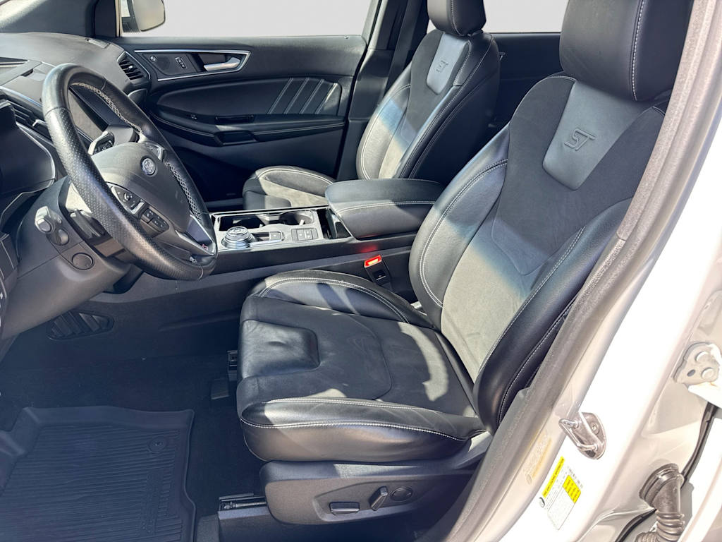 Thumbnail: 2020 Ford Edge - 10