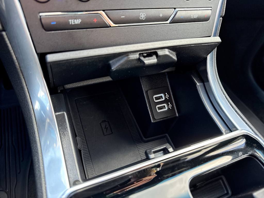 Thumbnail: 2020 Ford Edge - 35