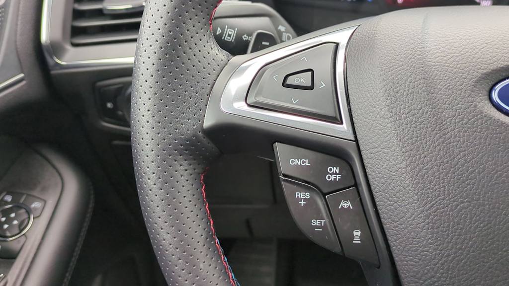 Thumbnail: 2024 Ford Edge - 25