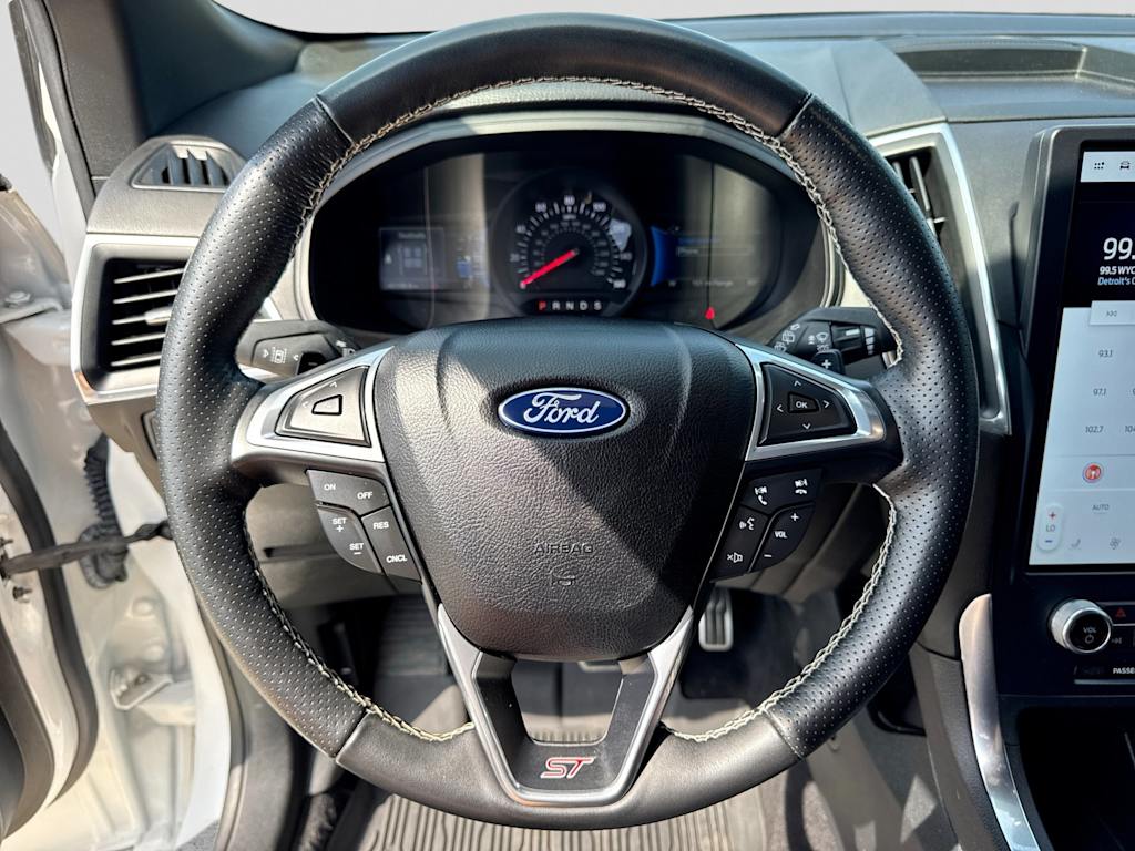 Thumbnail: 2023 Ford Edge - 12