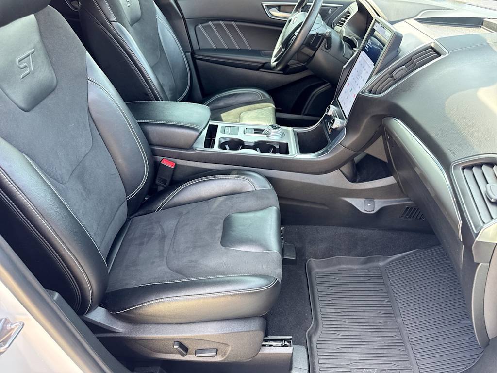 Thumbnail: 2023 Ford Edge - 10