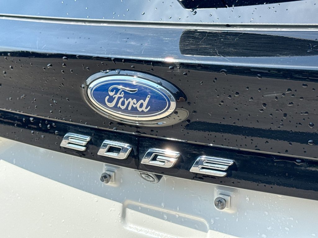 Thumbnail: 2023 Ford Edge - 24