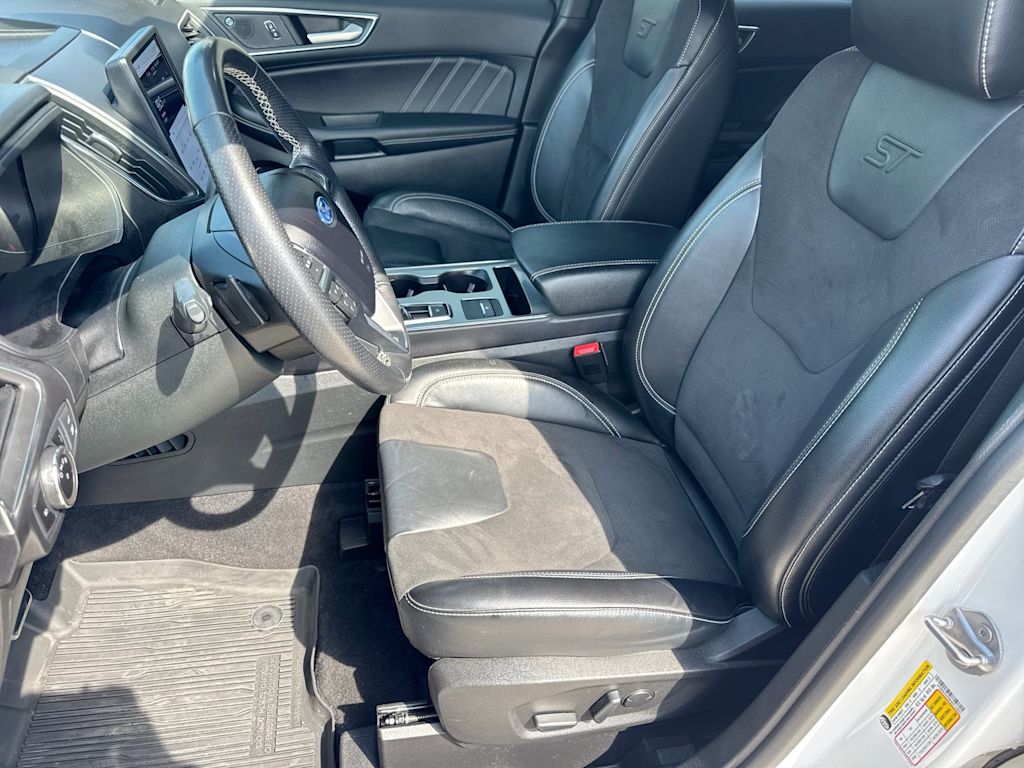 Thumbnail: 2023 Ford Edge - 9
