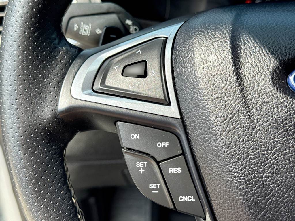 Thumbnail: 2023 Ford Edge - 29