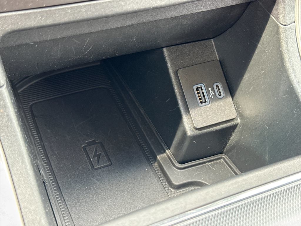 Thumbnail: 2021 Ford Edge - 33