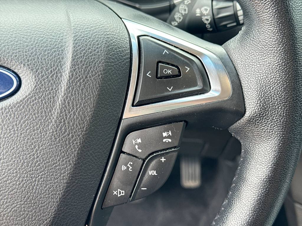 Thumbnail: 2021 Ford Edge - 29